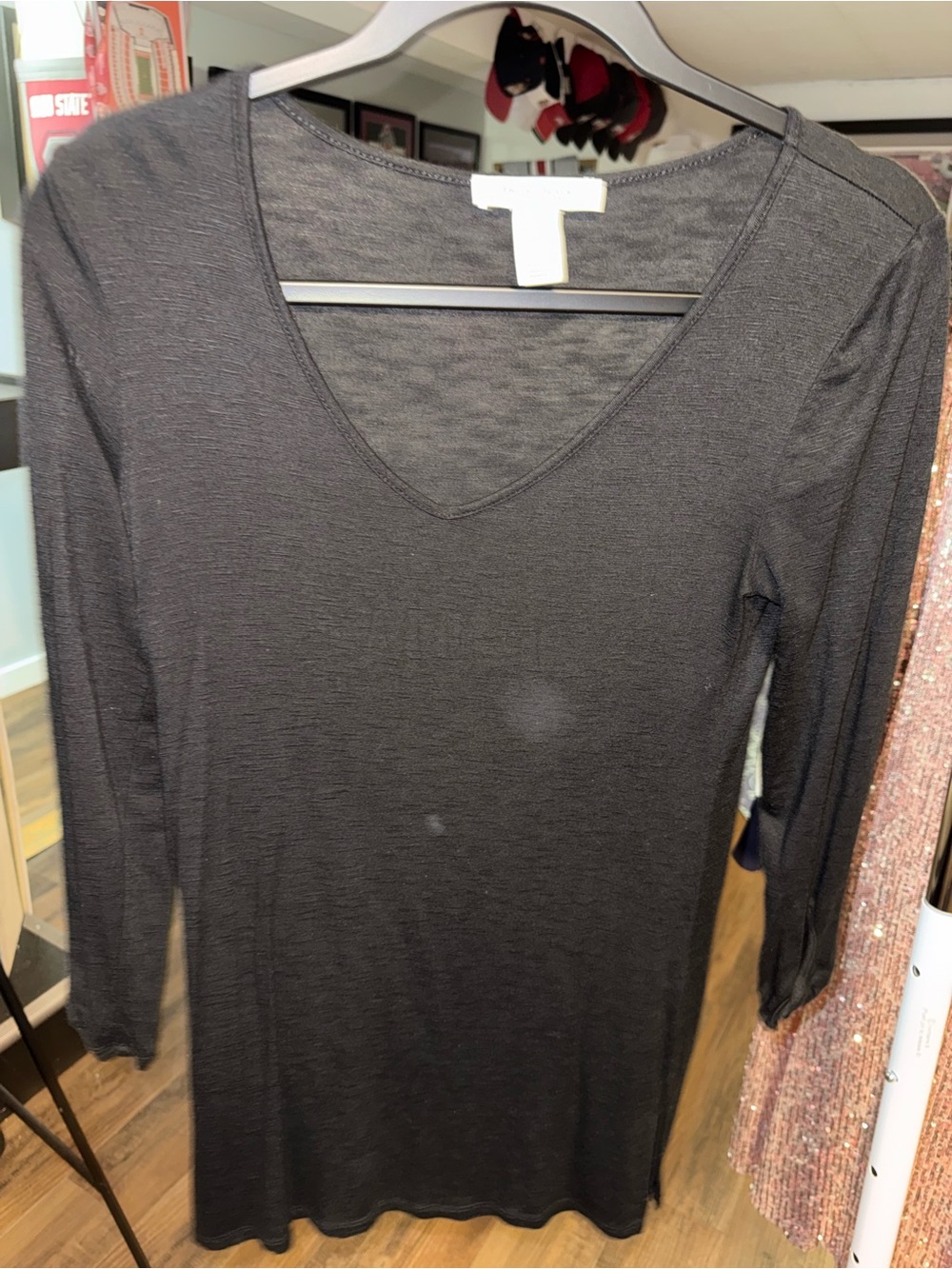 White House Black Market Black Tunic Top XXS V Neck 3/4 Sleeve Lightweight